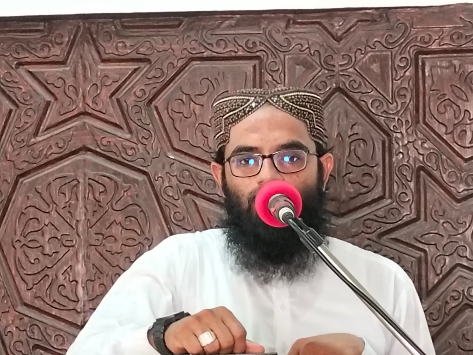 جمعۃ المبارک کے موقع پر ایمان و اعمالِ صالحہ کی اہمیت پر خصوصی خطاب