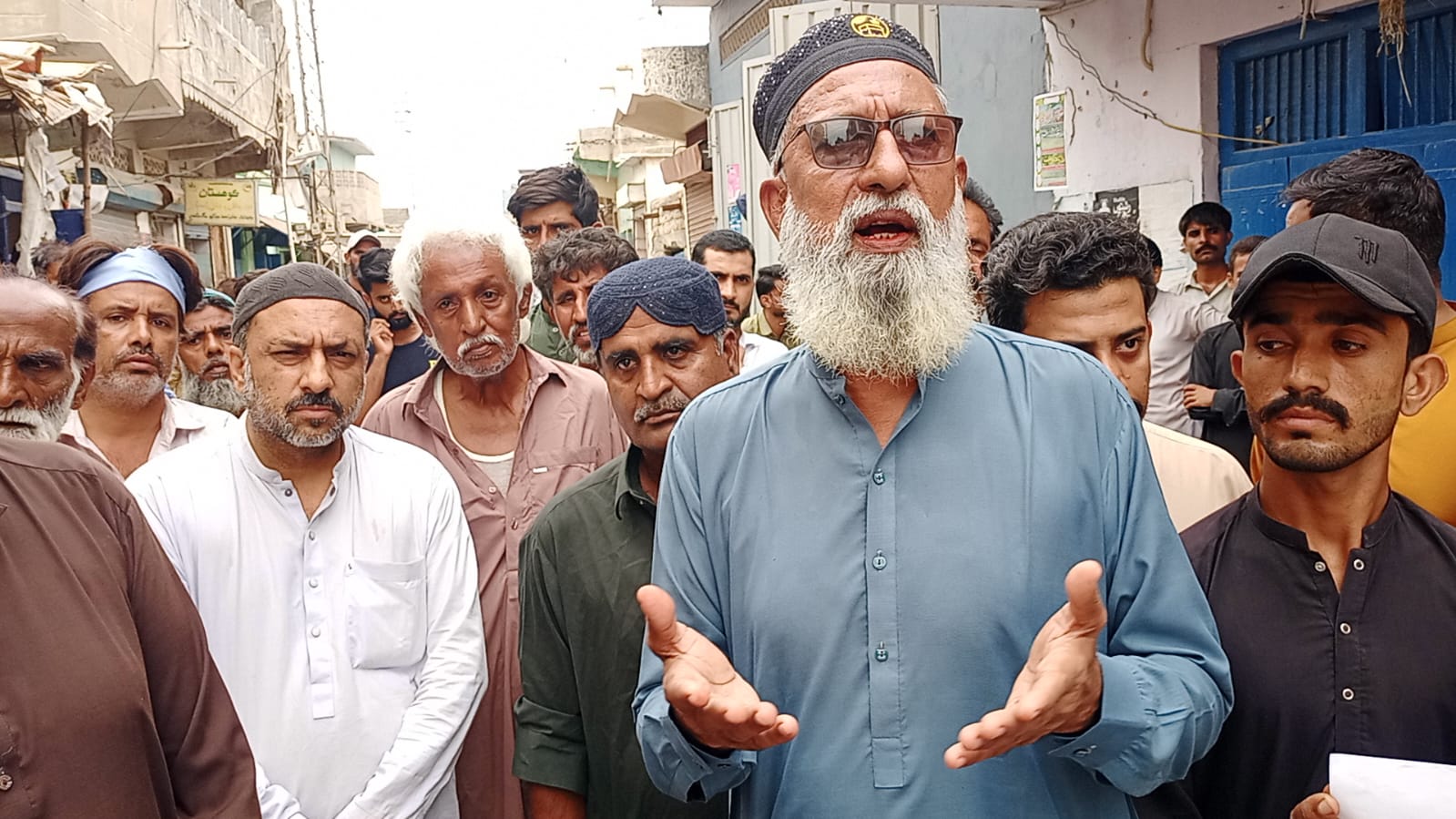 جنگشاہی میں بجلی کی طویل بندش، پانی کی فراہمی کی معطلی اور ریلوے اسٹیشن پر بہاوالدین زکریا